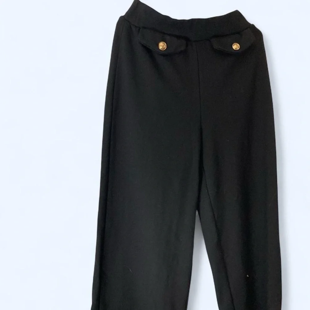 Zara black high-waisted straight-leg pants with gold buttons Girls 10